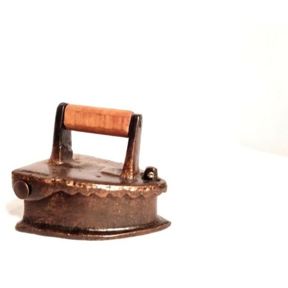 Decorative Traditional Vintage Mid Century Style Sad Iron - Picture 5 of 11